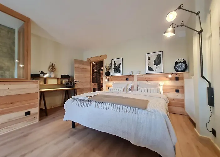 1, La Perpontaise Bed & Breakfast Pierrepont-sur-l'Arentele